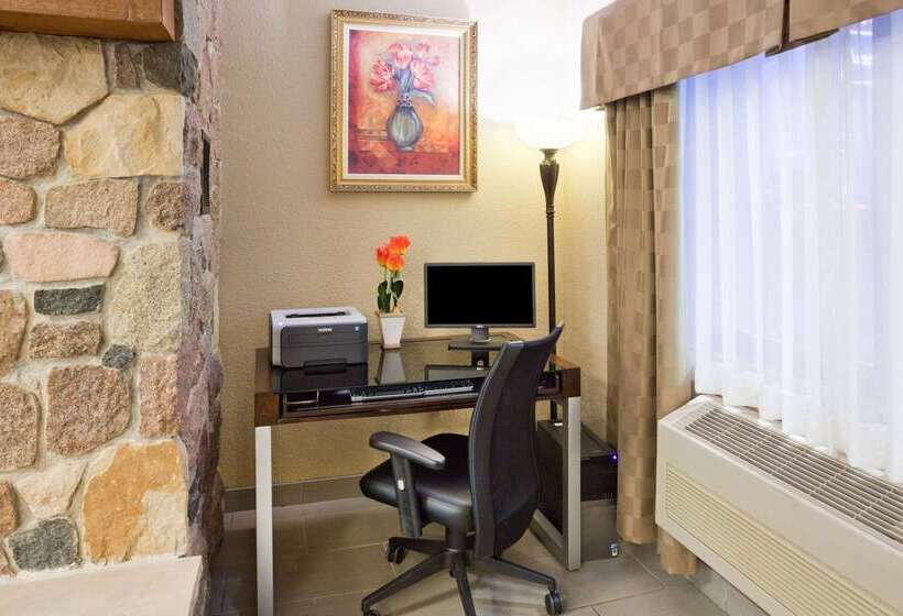فندق Americinn By Wyndham Plover Stevens Point