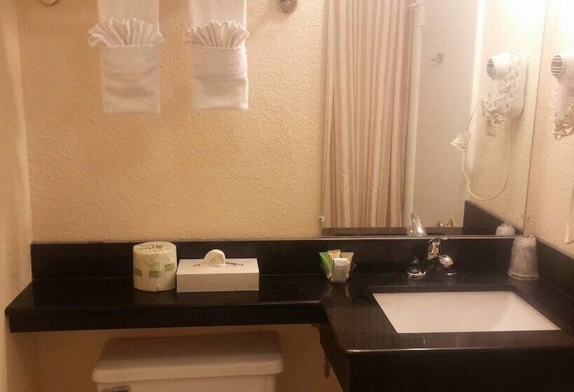 فندق Anchorage Inn Rochester