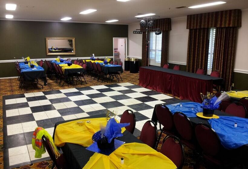 فندق Ashmore Inn And Suites Lubbock
