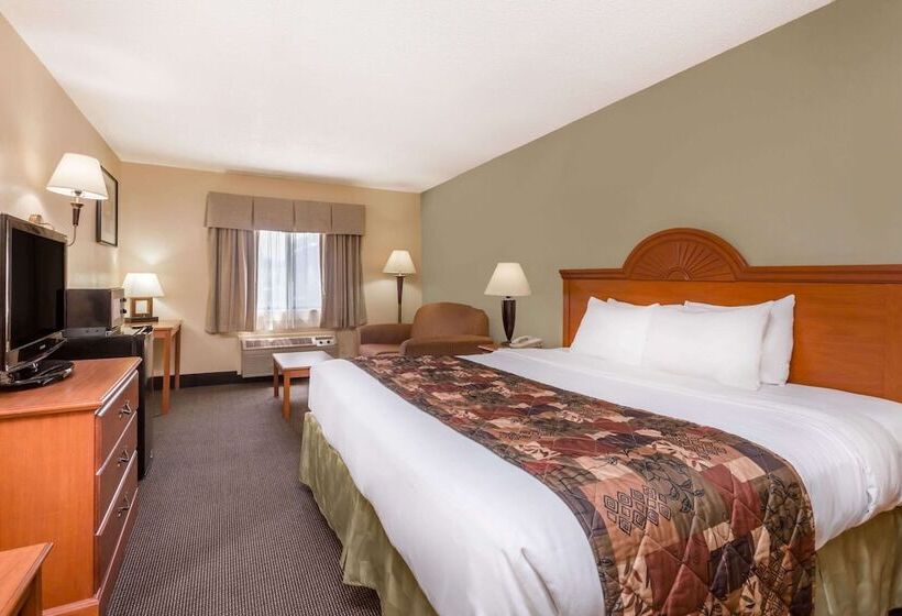 فندق Baymont By Wyndham Lagrange