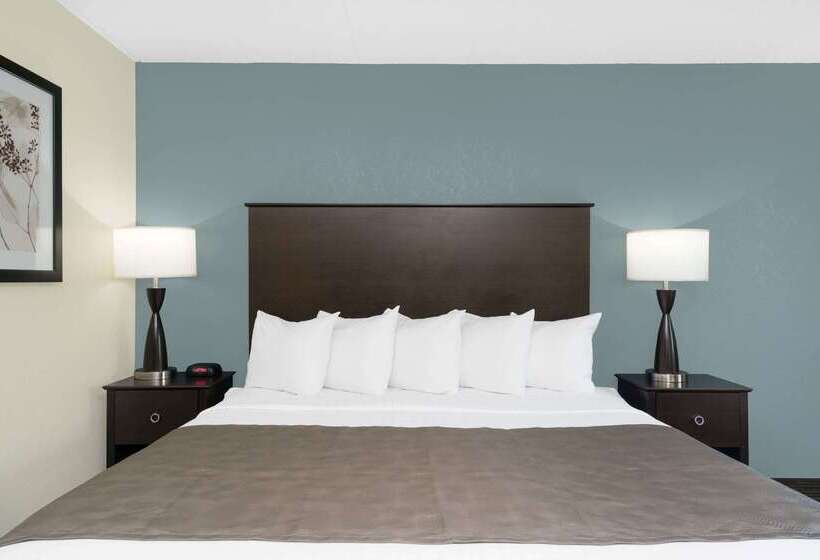 호텔 Baymont By Wyndham Owatonna
