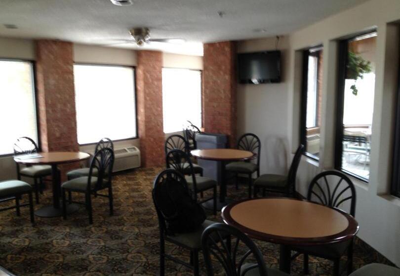 ホテル Baymont Inn & Suites By Wyndham San Marcos