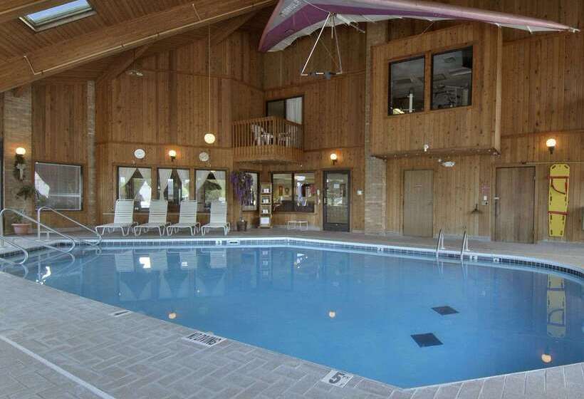 فندق Baymont By Wyndham Whitewater