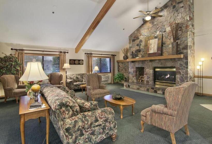 Boarders Inn & Suites By Cobblestone Hotels   Faribault