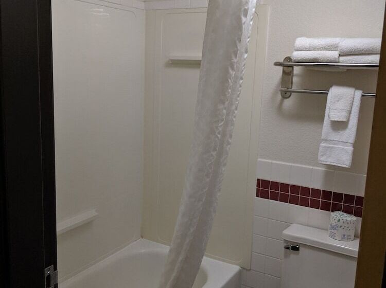 Boarders Inn And Suites By Cobblestone Hotels   Ripon