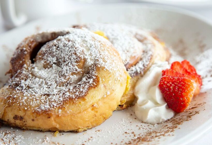 هتل Coast Burbank