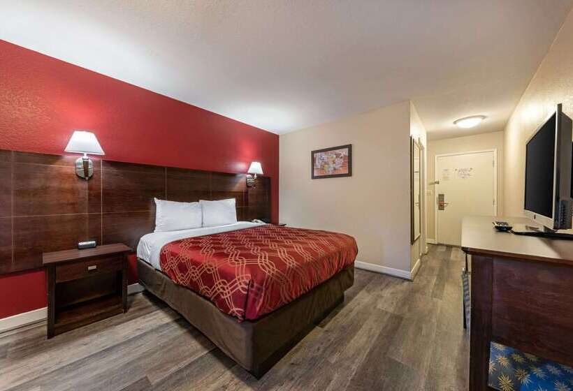 هتل Bay Breeze Inn