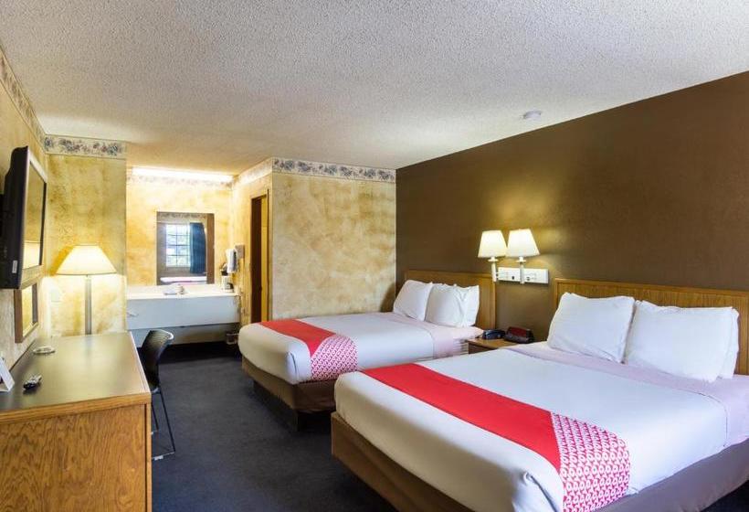 בית מלון כפרי Econo Lodge Inn & Suites Lake of the Ozarks