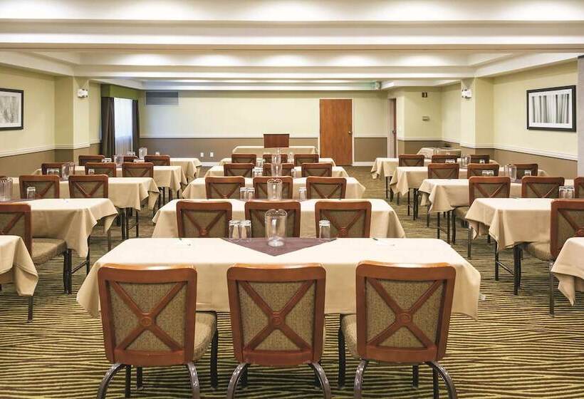בית מלון כפרי La Quinta By Wyndham Boise Towne Square