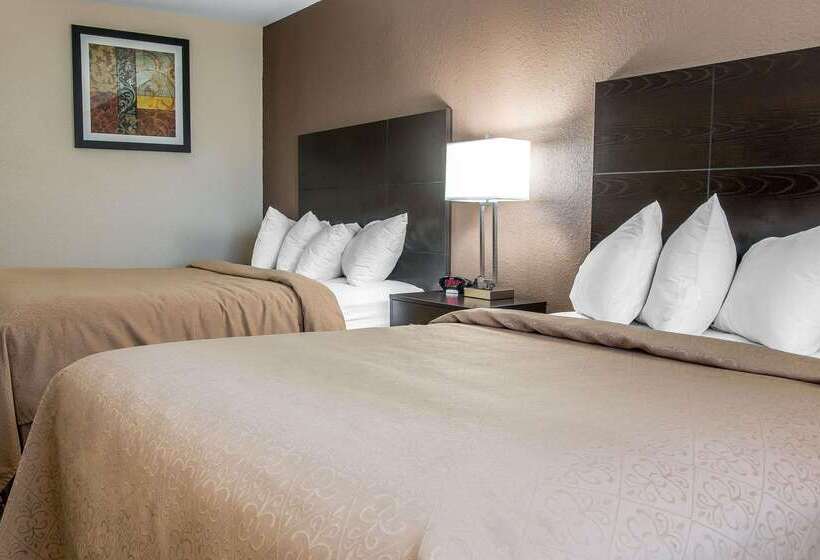 هتل Quality Inn Grand Rapids Southbyron Center