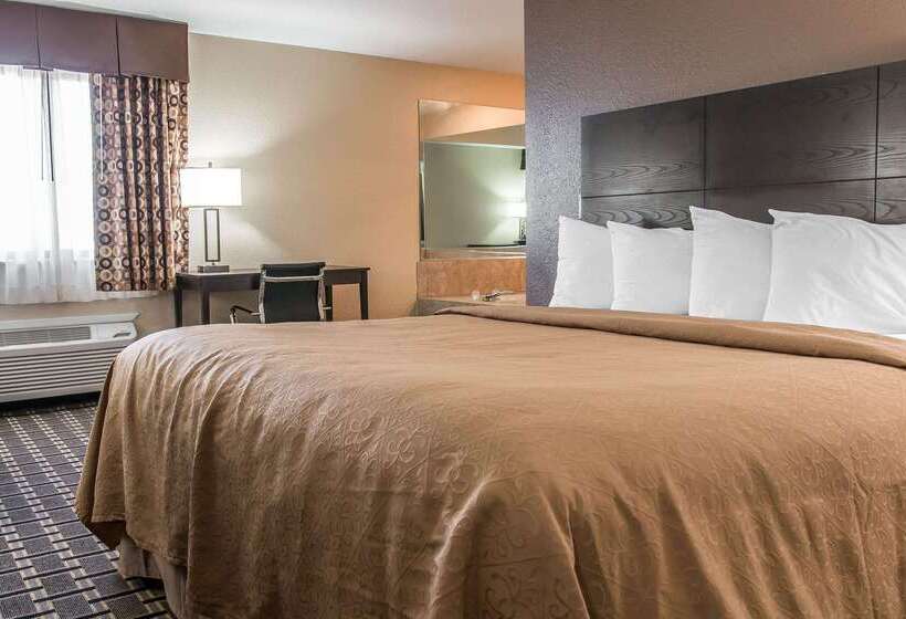 هتل Quality Inn Grand Rapids Southbyron Center