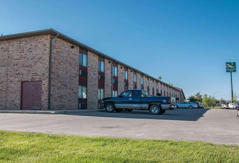 هتل Quality Inn Grand Rapids Southbyron Center