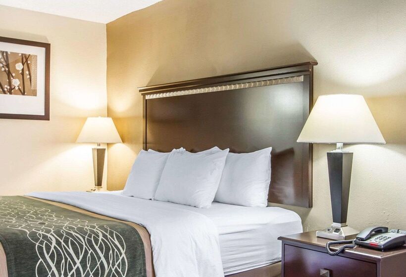 Отель Quality Inn Macomb Near University Area