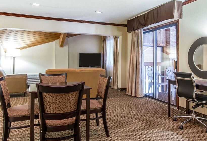 Отель Quality Inn Macomb Near University Area