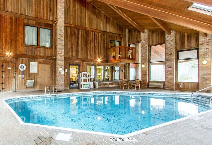 Отель Quality Inn Macomb Near University Area