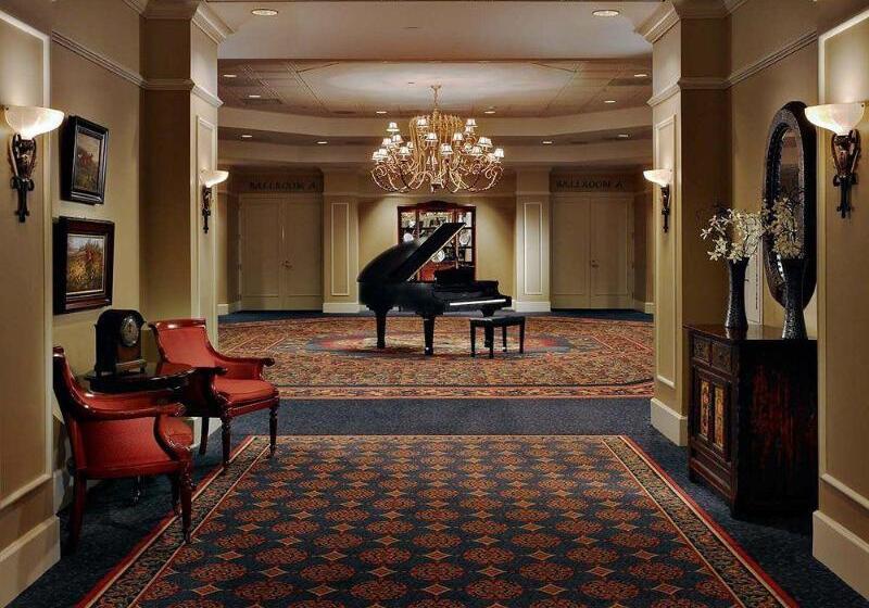 The Hotel At Auburn University