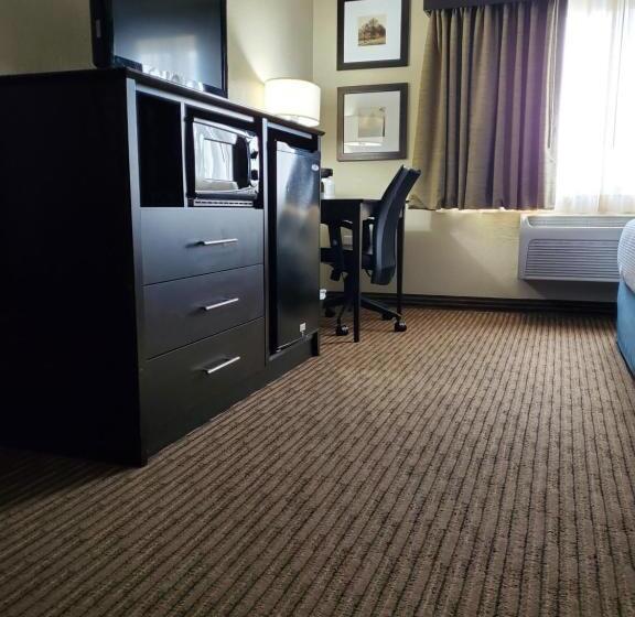فندق على الطريق Americinn By Wyndham Mankato Event Center Near Msu