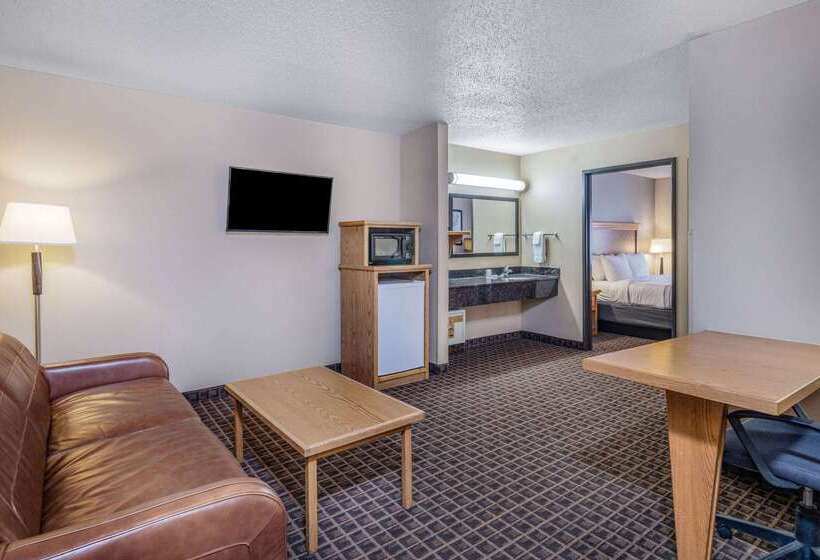 فندق على الطريق Americinn By Wyndham Aberdeen  Event Center