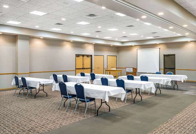 فندق على الطريق Americinn By Wyndham Aberdeen  Event Center