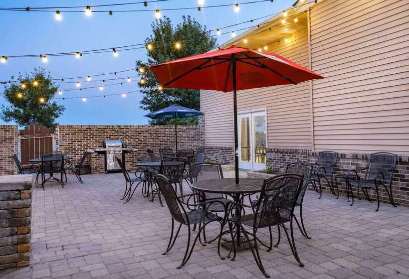 فندق على الطريق Americinn By Wyndham Aberdeen  Event Center