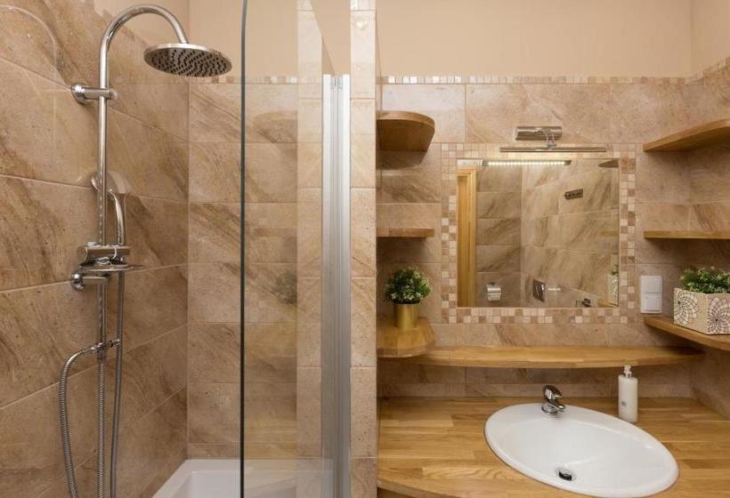 1898 Parkside Boutique Residence