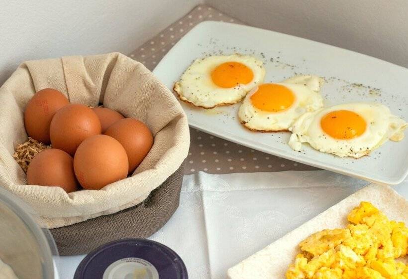 تختخواب و صبحانه Konstantinos