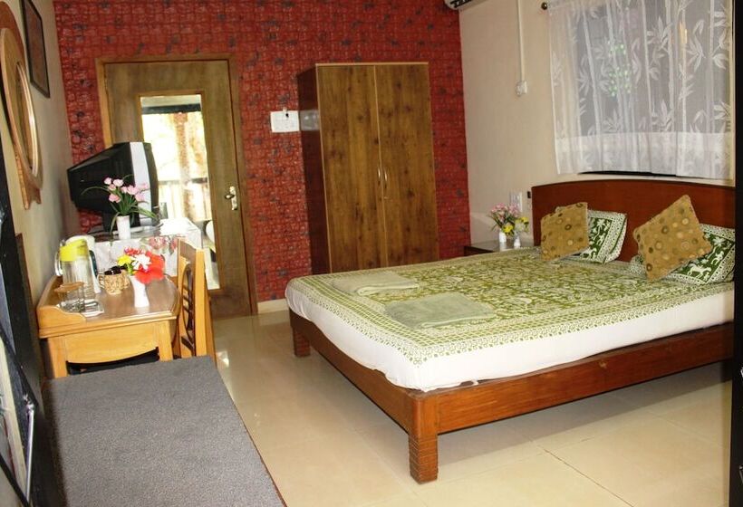 تختخواب و صبحانه Mama Mids Home