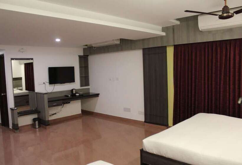 酒店 Karpagam International