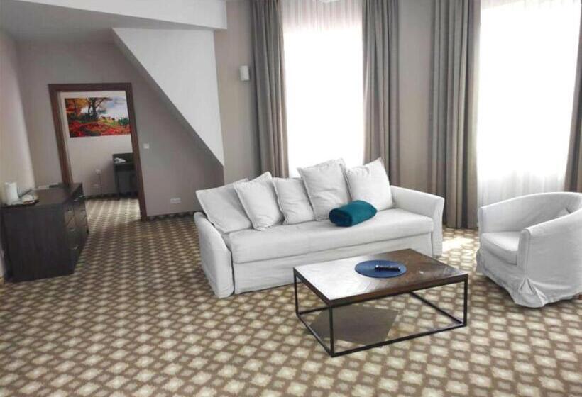 هتل Nowy Zdrój   Centrum Zdrowia I Wypoczynku