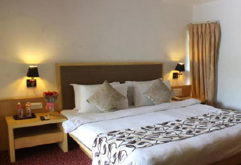 فندق Top3 Lords Resort Bhavnagar