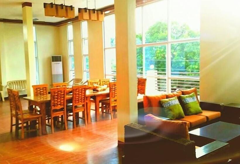 The Inn At Calayo