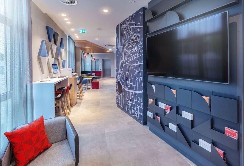 בית מלון כפרי Holiday Inn Express   Erlangen, An Ihg