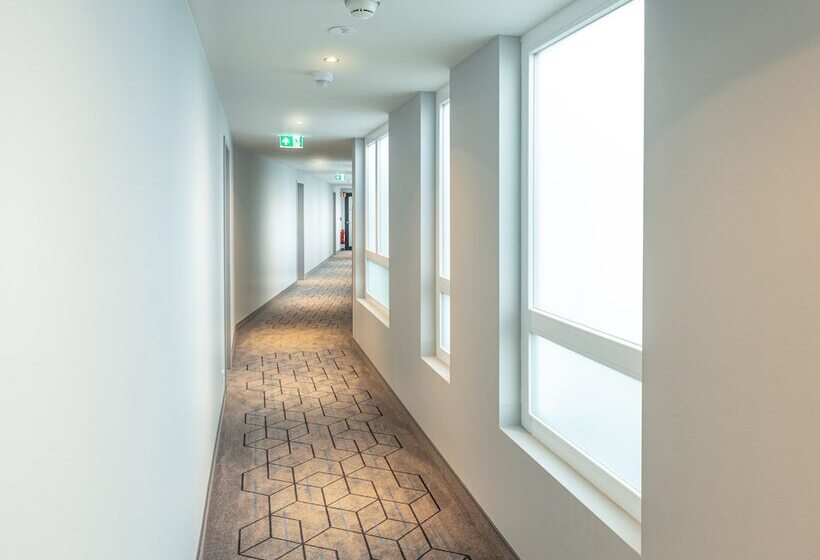 בית מלון כפרי Holiday Inn Express   Erlangen, An Ihg