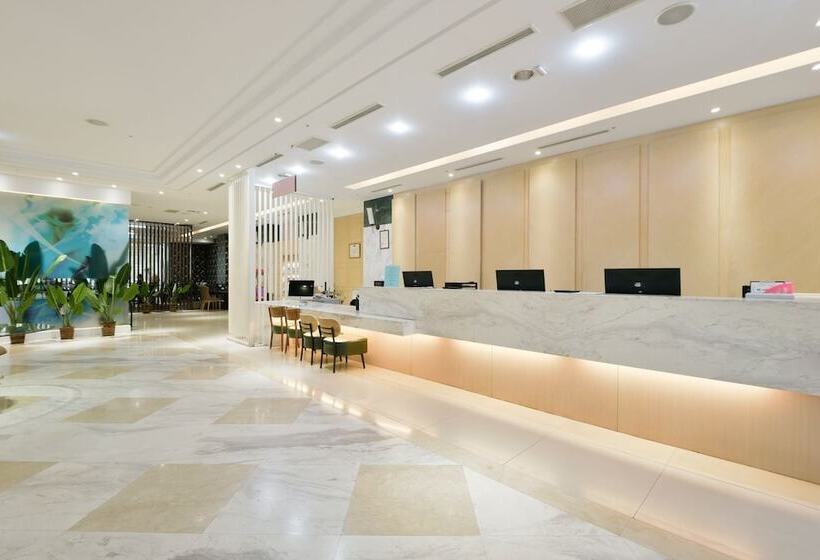 هتل Champs Elysees