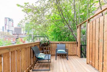 هتل Chinatown Gem Guesthouse By Elevate Rooms