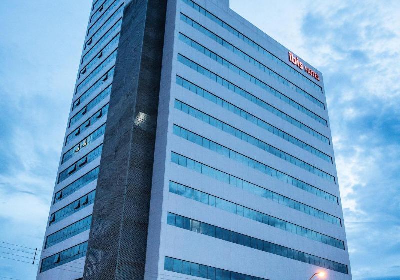 בית מלון כפרי Ibis Palmas Avenida Jk