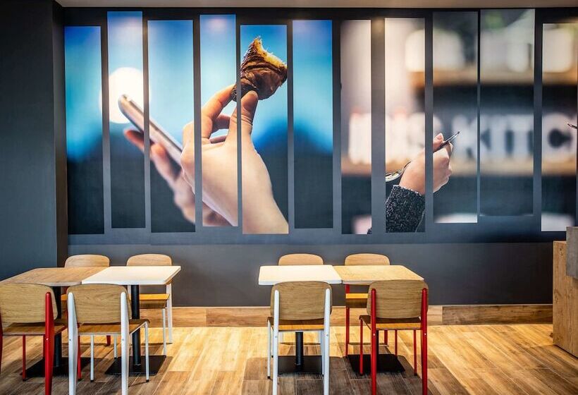 בית מלון כפרי Ibis Palmas Avenida Jk