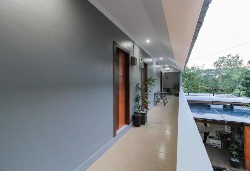 هتل Reddoorz Near Universitas Muhammadiyah Palangkaraya