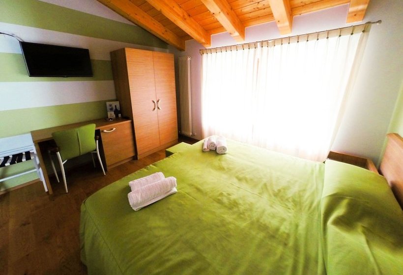 فندق ريفى Agriturismo La Madrugada