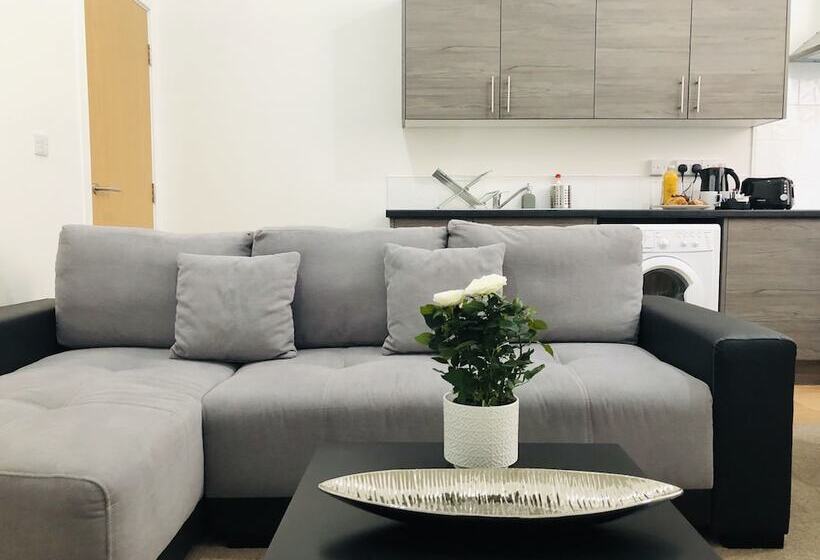 Showcase Apartments   Highcross House Apart