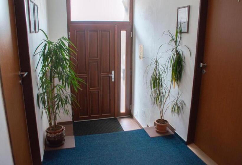 پانسیون Penzion Vermon