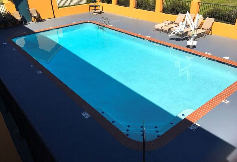 فندق Americas Best Value Inn Denham Springs