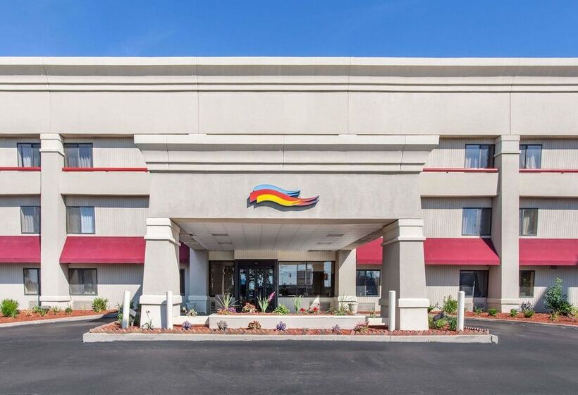 Отель Baymont By Wyndham Detroit/roseville