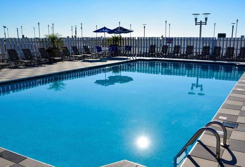 בית מלון כפרי Berkeley Oceanfront