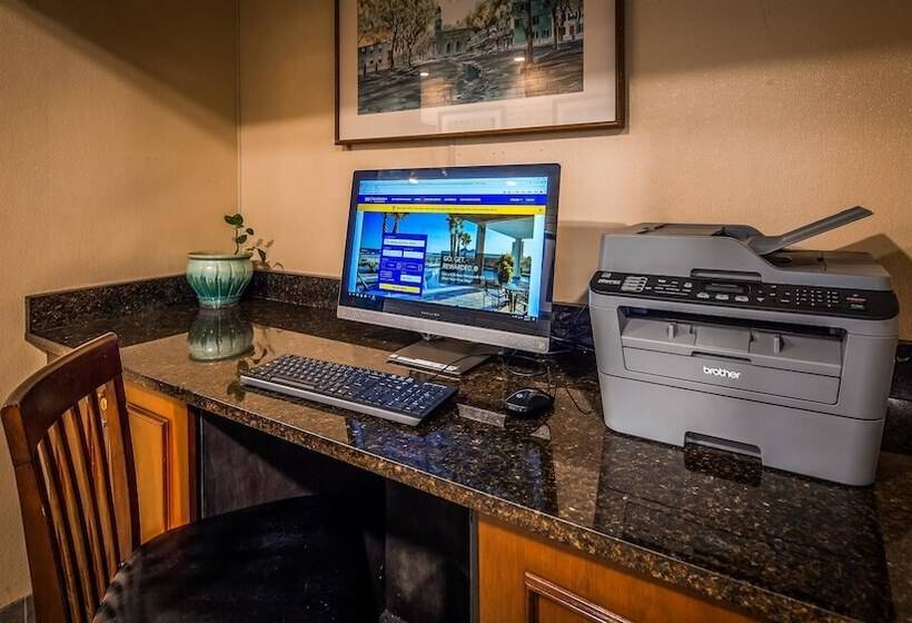 هتل Best Western Adams Inn Quincy Boston