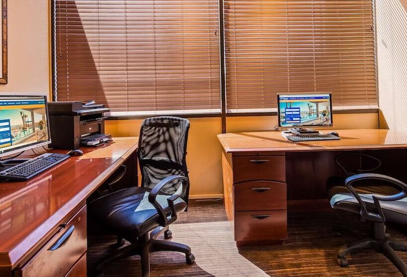 فندق Best Western Battlefield Inn