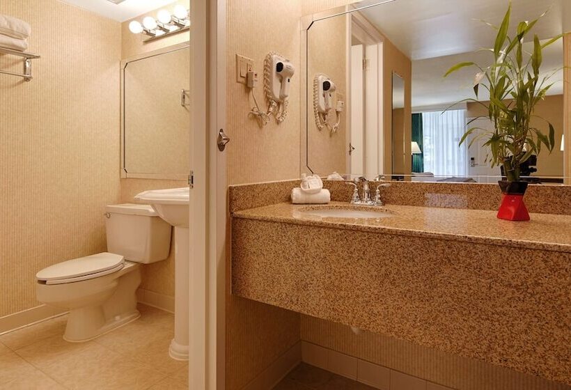 فندق Best Western Battlefield Inn