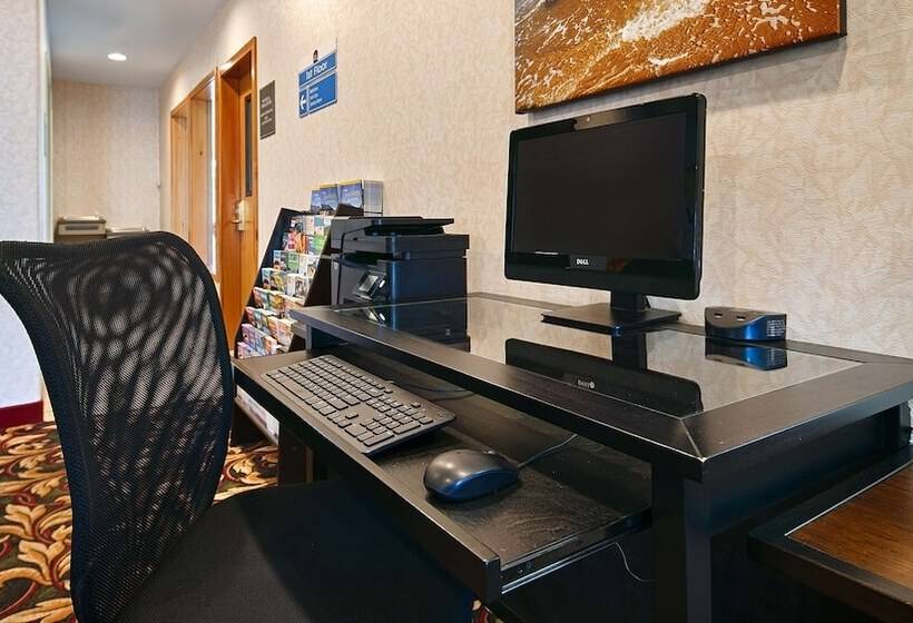 호텔 Best Western Dallas Inn & Suites