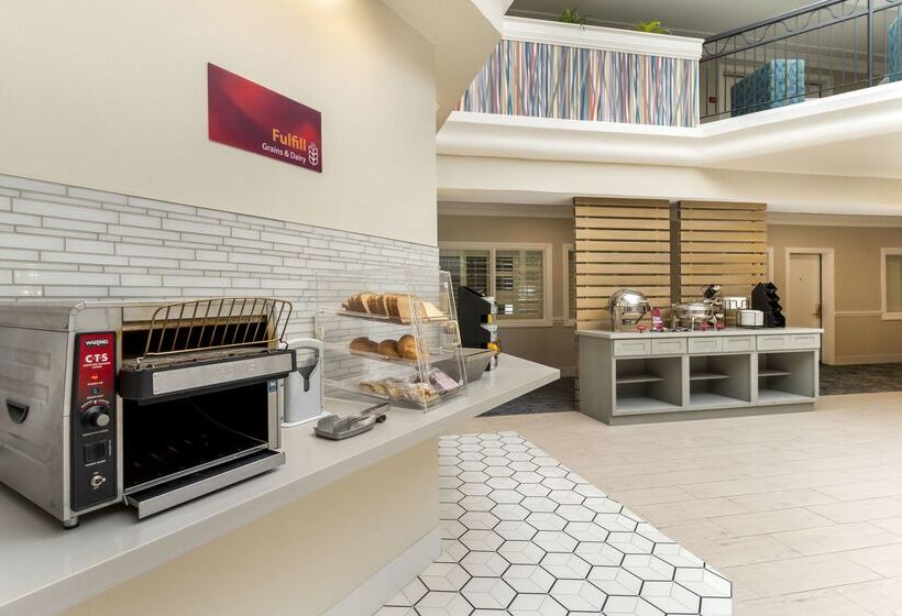 فندق Best Western Plus All Suites Inn