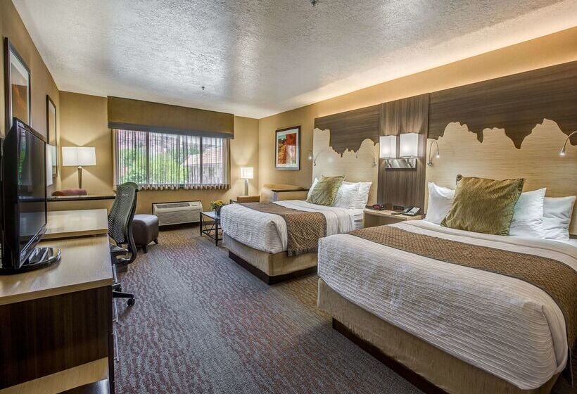 هتل Best Western Plus Canyonlands Inn